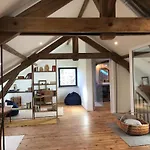 Hilltop Haven In Feriehus *
