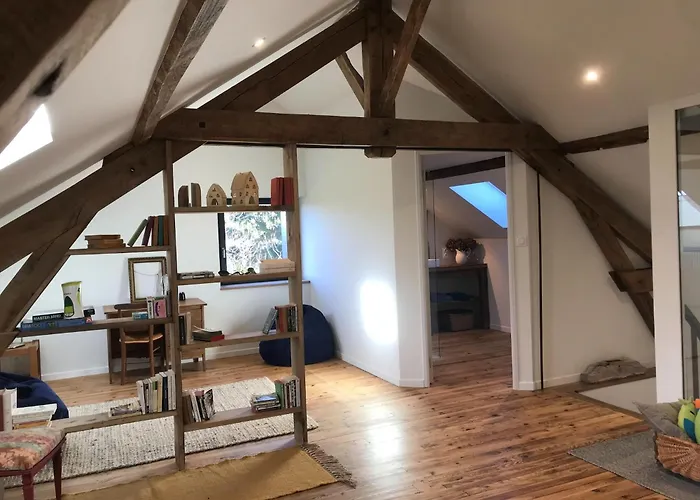 Hilltop Haven In Parlan