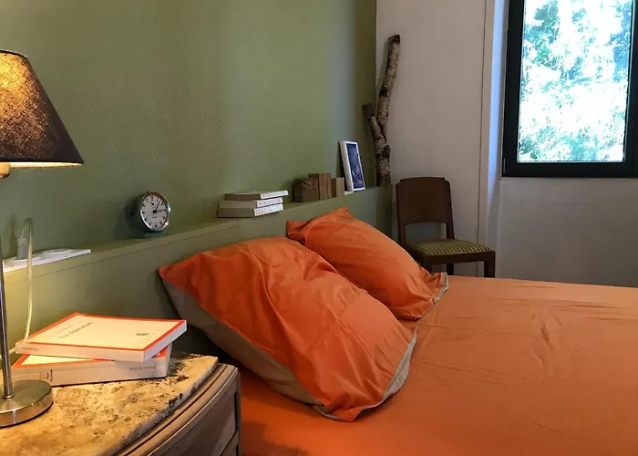 Hilltop Haven In Parlan Casa de Férias